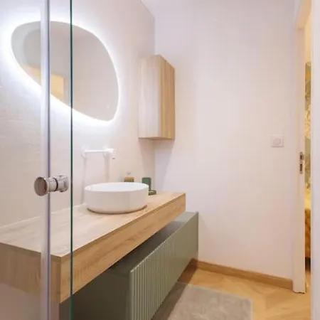 Διαμέρισμα Le Balcon Du 21 *